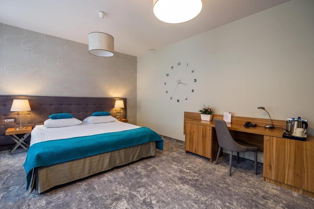 Tulip Hotels - Wroclaw Patio Ngoại thất bức ảnh