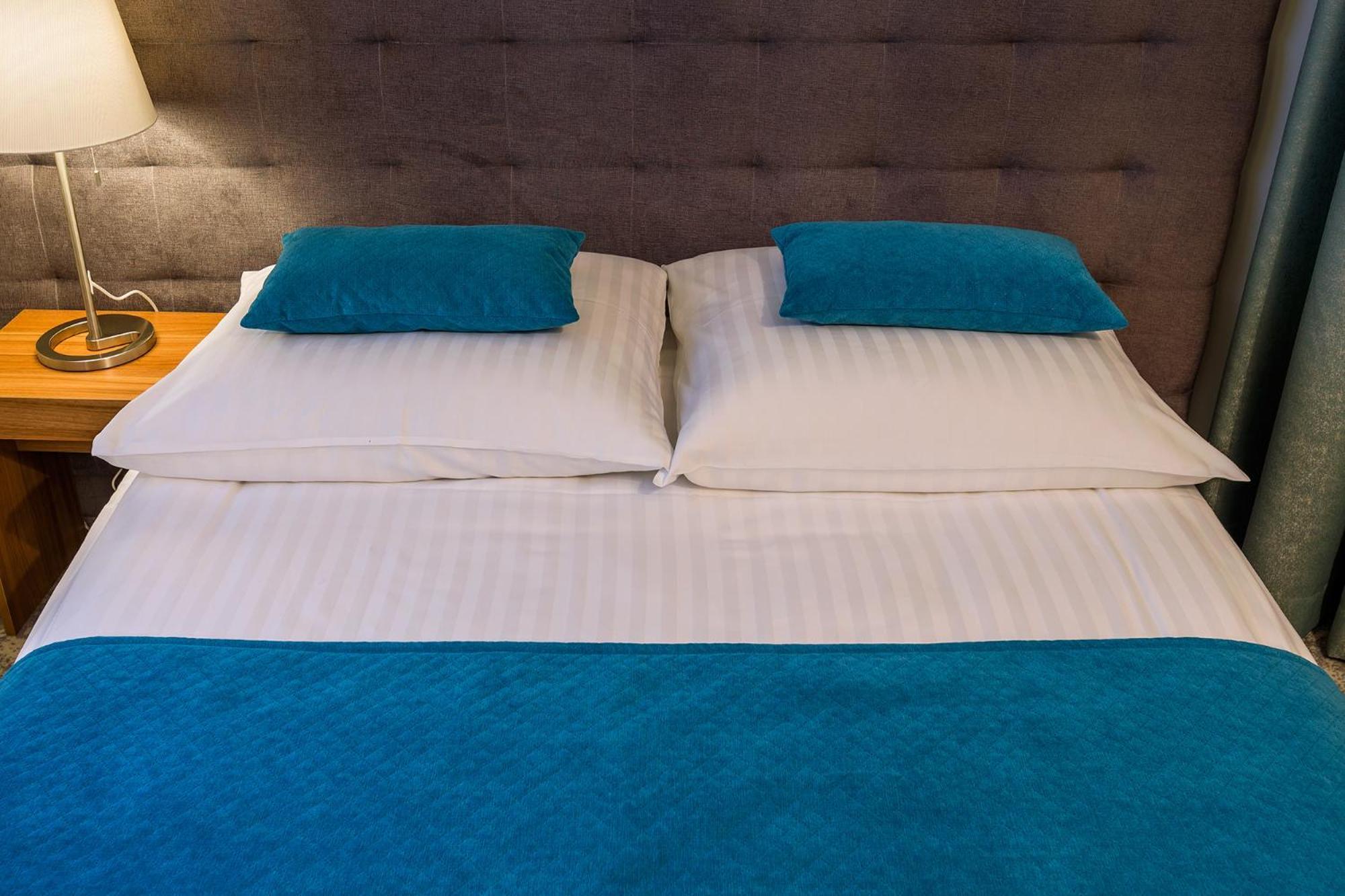 Tulip Hotels - Wroclaw Patio Ngoại thất bức ảnh
