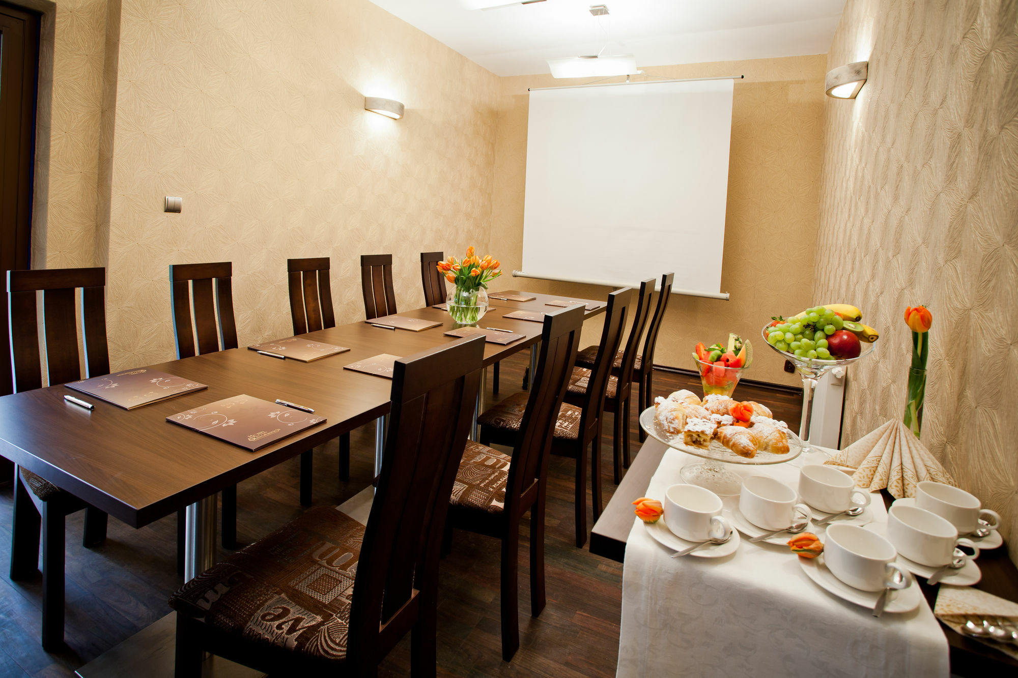 Tulip Hotels - Wroclaw Patio Ngoại thất bức ảnh